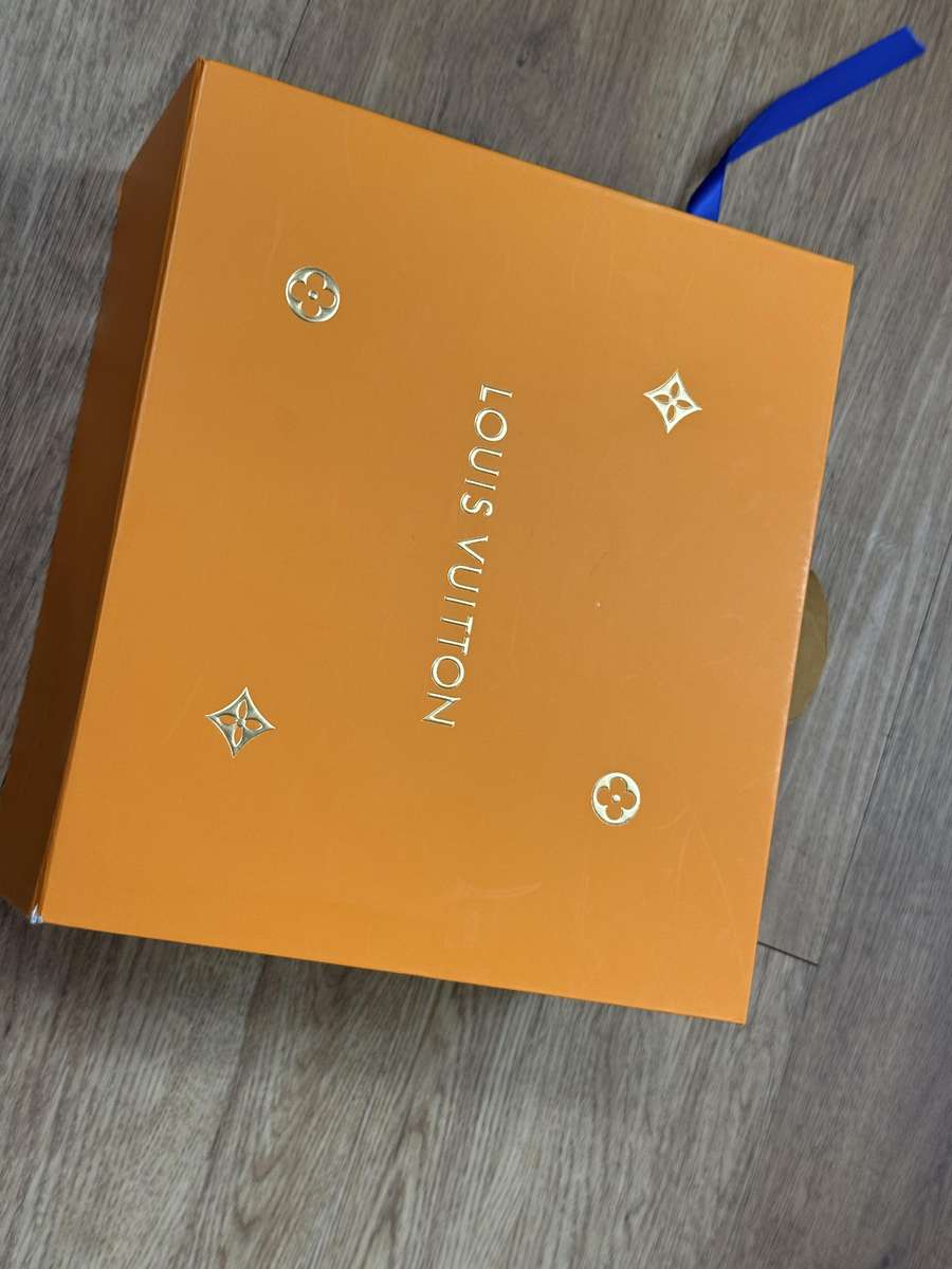 브라이틀링 크로노맷 AB01762A 프리미엄 직영몰 관련 가방 이미지 88